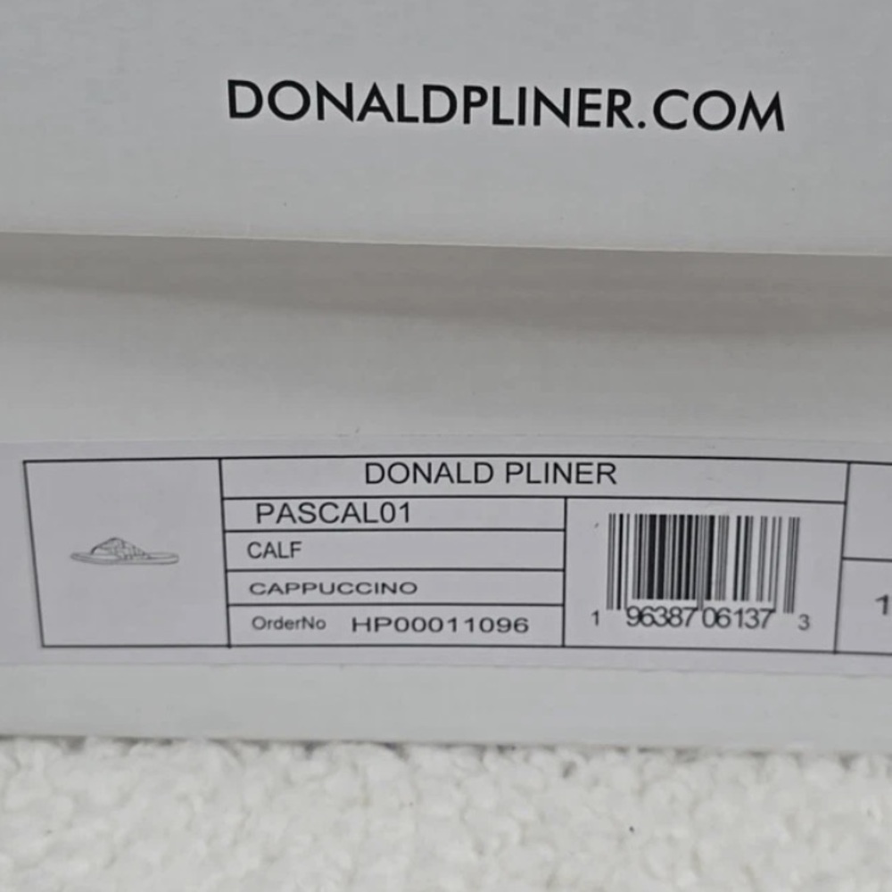 Donald Pliner “Pascal” Brown Sandals - Picture 4 of 9